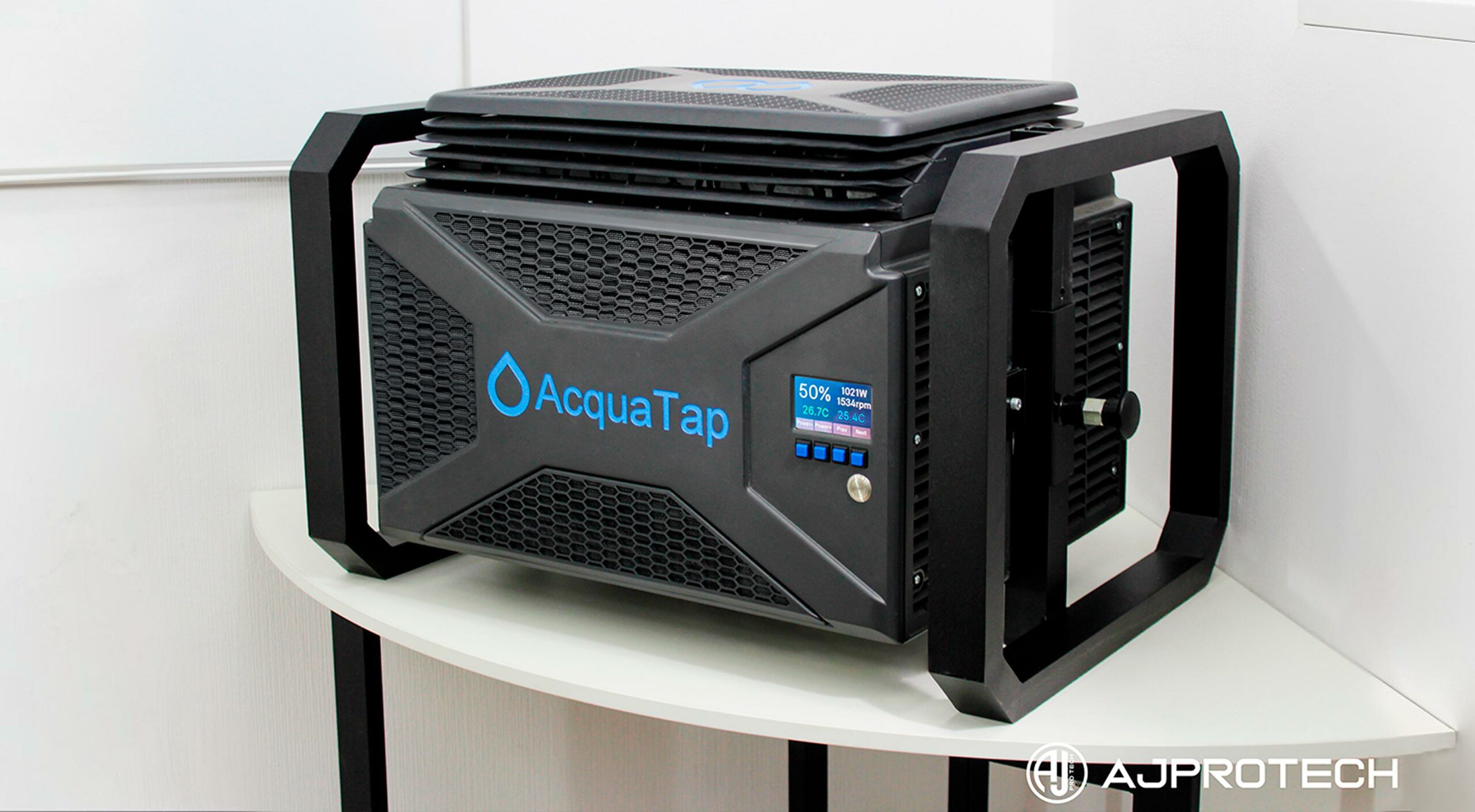 AcquaTap portable water generator