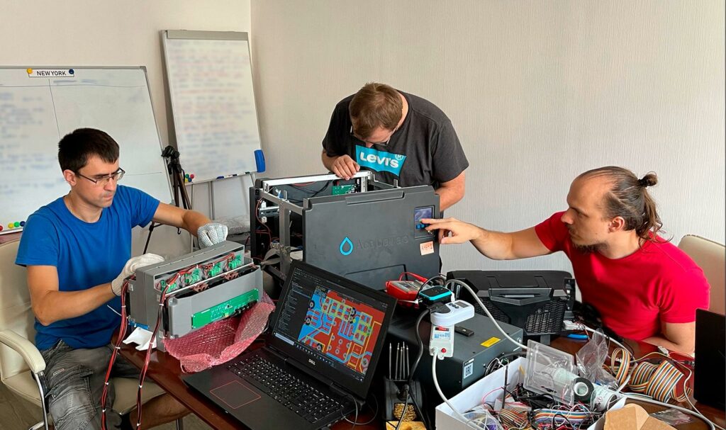 AcquaTap portable water generator