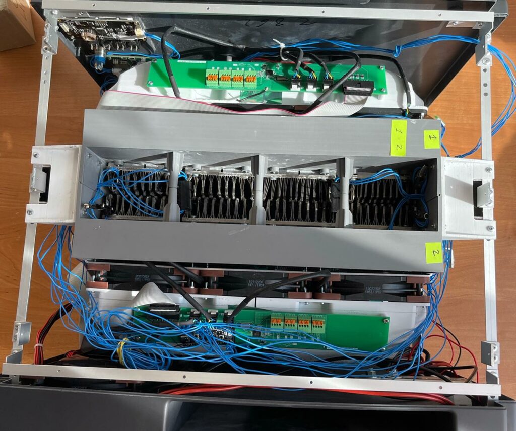 AcquaTap portable water generator