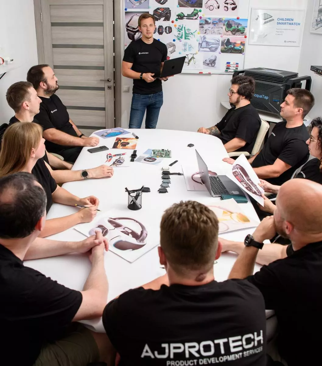 How to fundraise,  develop, and manufacture new hardware products